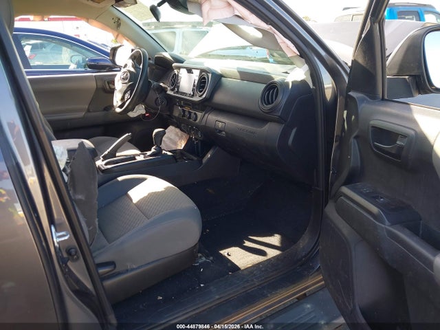 3TYRZ5CNXNT017799 Toyota Tacoma Sr V6