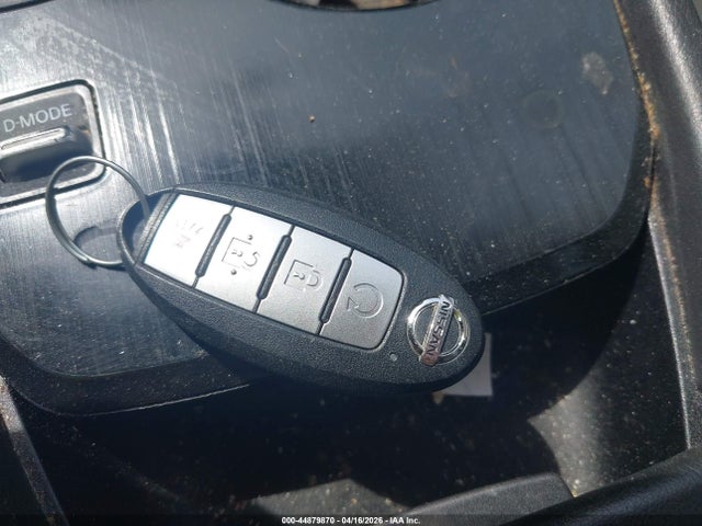 44879870 :رقم المزاد ، JN8AT3BA9MW013744 vin ، 2021 Nissan Rogue Sv Fwd مزاد بيع