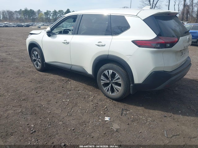 44879870 :رقم المزاد ، JN8AT3BA9MW013744 vin ، 2021 Nissan Rogue Sv Fwd مزاد بيع
