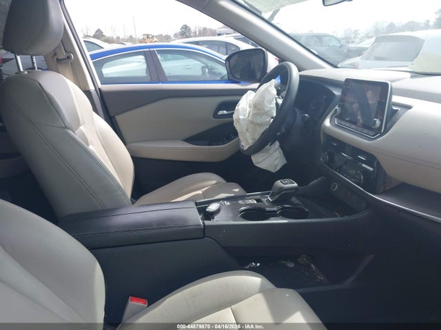 44879870 :رقم المزاد ، JN8AT3BA9MW013744 vin ، 2021 Nissan Rogue Sv Fwd مزاد بيع