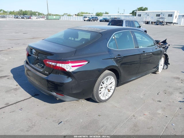 Продаж на аукціоні авто 2018 Toyota Camry Xle, vin: 4T1B11HK6JU125544, номер лоту: 44879876