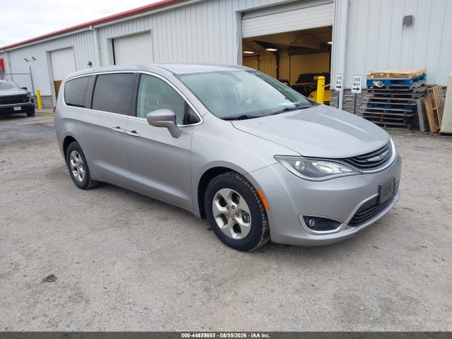 2017 CHRYSLER PACIFICA HYBRID 2C4RC1H75HR765082