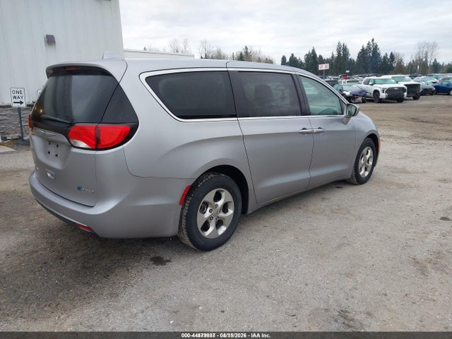 2017 CHRYSLER PACIFICA HYBRID 2C4RC1H75HR765082 Photo 3