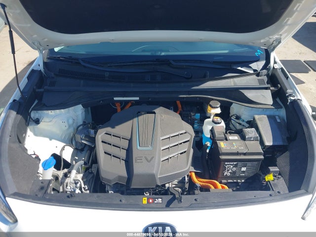 Продажа на аукционе авто 2020 Kia Niro Ev Ex Premium, vin: KNDCE3LG7L5037790, номер лота: 44879895