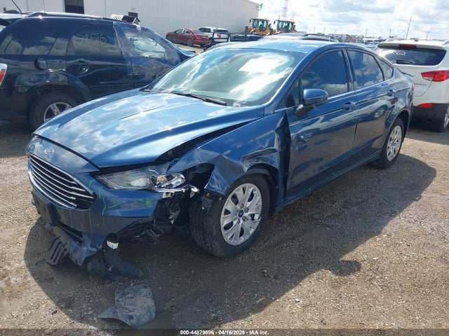 Продажа на аукционе авто 2019 Ford Fusion S, vin: 3FA6P0G7XKR163935, номер лота: 44879896