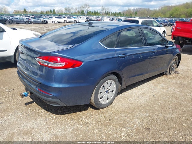 Продажа на аукционе авто 2019 Ford Fusion S, vin: 3FA6P0G7XKR163935, номер лота: 44879896