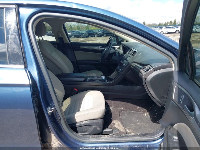 Продажа на аукционе авто 2019 Ford Fusion S, vin: 3FA6P0G7XKR163935, номер лота: 44879896