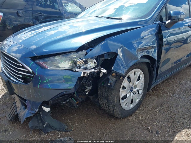 Продажа на аукционе авто 2019 Ford Fusion S, vin: 3FA6P0G7XKR163935, номер лота: 44879896