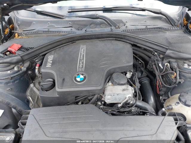 44879913 :رقم المزاد ، WBA3A5C56DF355883 vin ، 2013 Bmw 328i مزاد بيع