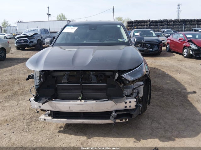 Toyota Highlander Hybrid Le 2022 5TDBBRCH1NS561529 Image 13