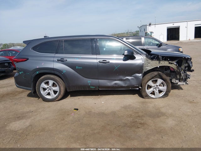 Toyota Highlander Hybrid Le 2022 5TDBBRCH1NS561529 Image 14