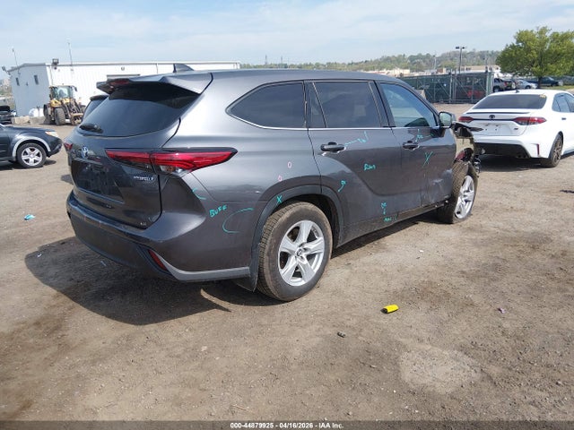 Toyota Highlander Hybrid Le 2022 5TDBBRCH1NS561529 Image 4
