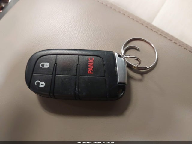 Продажа на аукционе авто 2018 Dodge Durango Sxt Awd, vin: 1C4RDJAG2JC404737, номер лота: 44879931