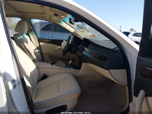 44879945 :رقم المزاد ، WBANU53598CT07530 vin ، 2008 Bmw 528i مزاد بيع