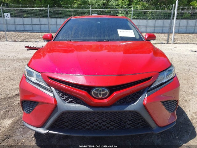 44879954 :رقم المزاد ، 4T1B11HK1KU199729 vin ، 2019 Toyota Camry Se مزاد بيع