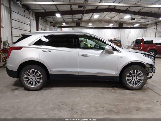 44879959 :رقم المزاد ، 1GYKNBRS7HZ195526 vin ، 2017 Cadillac Xt5 Luxury مزاد بيع