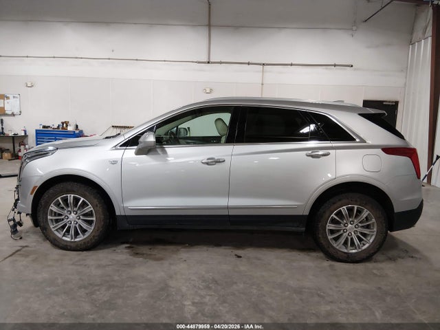 44879959 :رقم المزاد ، 1GYKNBRS7HZ195526 vin ، 2017 Cadillac Xt5 Luxury مزاد بيع