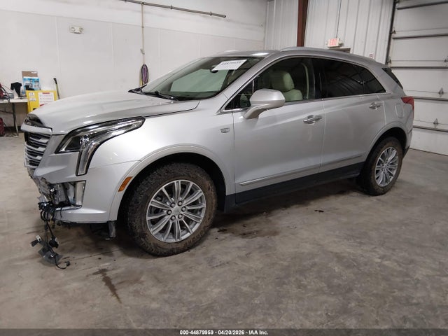 44879959 :رقم المزاد ، 1GYKNBRS7HZ195526 vin ، 2017 Cadillac Xt5 Luxury مزاد بيع