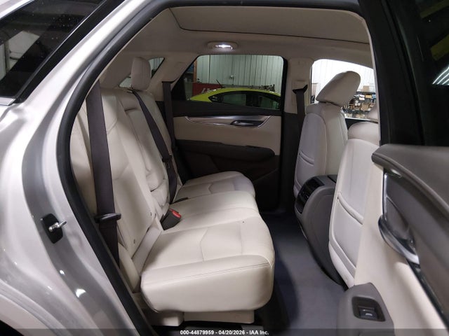 44879959 :رقم المزاد ، 1GYKNBRS7HZ195526 vin ، 2017 Cadillac Xt5 Luxury مزاد بيع