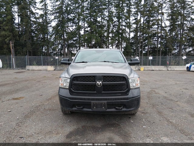 3C6RR7KG1LG205365 RAM 1500 Classic Tradesman 4x4 5&#039;7 Box