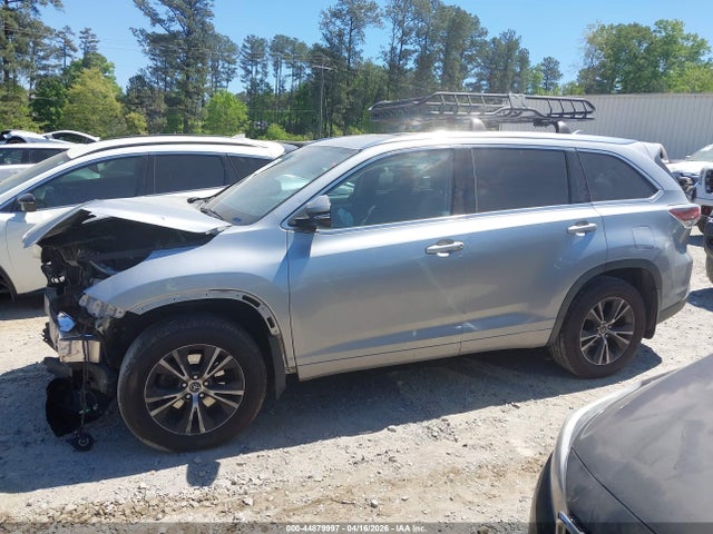 Aukcja sprzedaży 2016 Toyota Highlander Xle V6, vin: 5TDJKRFH9GS285160, numer aukcji: 44879997