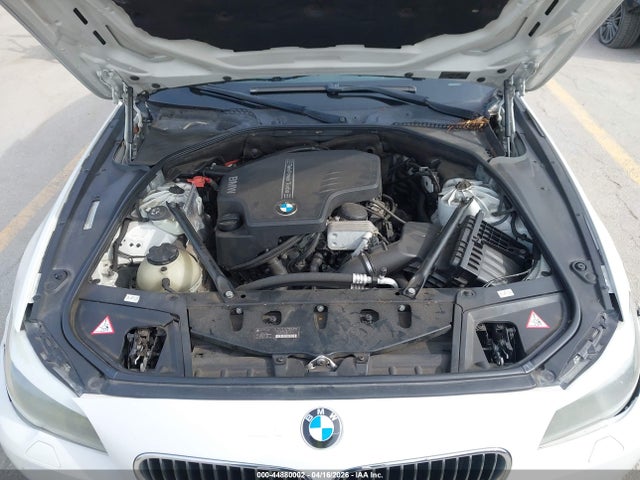 2013 Bmw 528i მანქანა იყიდება აუქციონზე, vin: WBAXG5C59DDY32821, აუქციონის ნომერი: 44880002