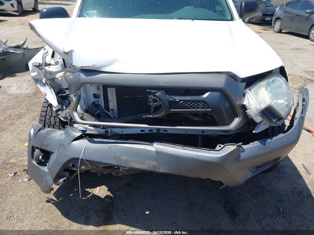 2015 Toyota Tacoma Prerunner V6 მანქანა იყიდება აუქციონზე, vin: 3TMKU4HN7FM045060, აუქციონის ნომერი: 44880025