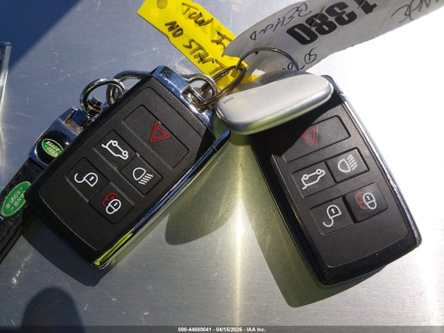 SALRT2RV1K2408631 Land Rover Discovery Hse Luxury