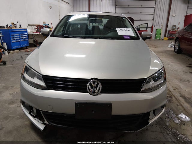 2011 Volkswagen Jetta 2.5l Se მანქანა იყიდება აუქციონზე, vin: 3VWDX7AJ3BM009219, აუქციონის ნომერი: 44880046