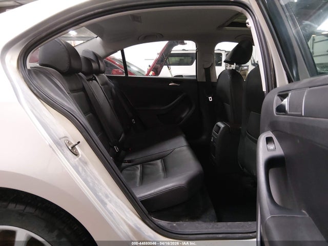 2011 Volkswagen Jetta 2.5l Se მანქანა იყიდება აუქციონზე, vin: 3VWDX7AJ3BM009219, აუქციონის ნომერი: 44880046