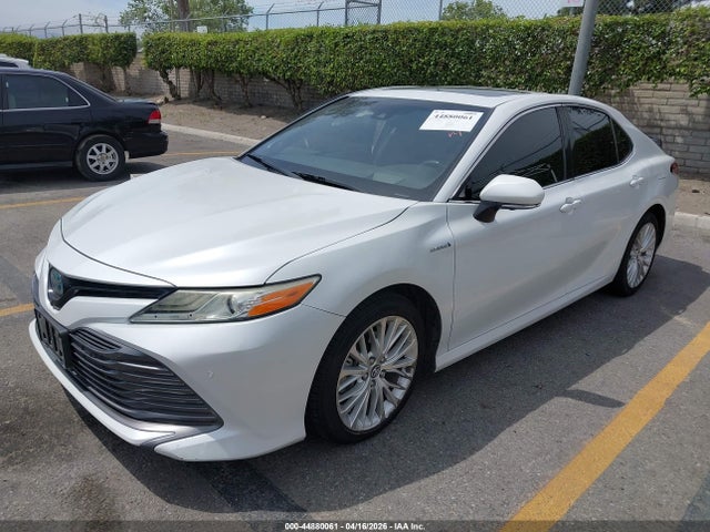 4T1B21HK3JU002006 Toyota Camry Hybrid Xle
