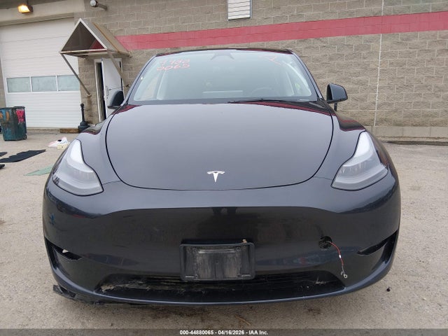 Продажа на аукционе авто 2025 Tesla Model Y Long Range Dual Motor All-wheel Drive, vin: 7SAYGDEE6SA338601, номер лота: 44880065