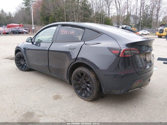Продажа на аукционе авто 2025 Tesla Model Y Long Range Dual Motor All-wheel Drive, vin: 7SAYGDEE6SA338601, номер лота: 44880065