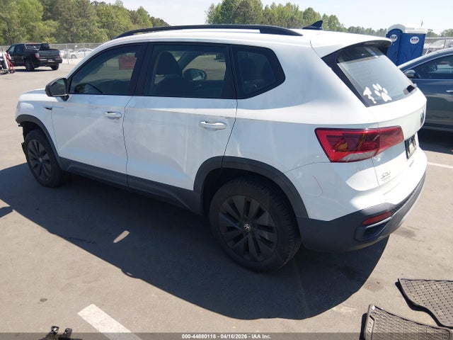 44880118 :رقم المزاد ، 3VVDX7B29NM019687 vin ، 2022 Volkswagen Taos 1.5t S مزاد بيع