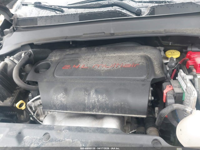 44880135 :رقم المزاد ، 3C4NJDBB4KT678460 vin ، 2019 Jeep Compass Latitude 4x4 مزاد بيع