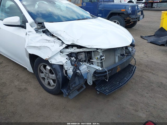 5YFBURHE3KP927777 Toyota COROLLA LE