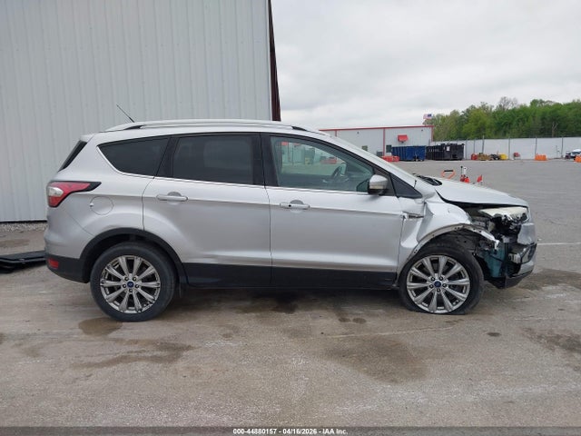 2017 Ford Escape Titanium მანქანა იყიდება აუქციონზე, vin: 1FMCU9JD7HUE95238, აუქციონის ნომერი: 44880157