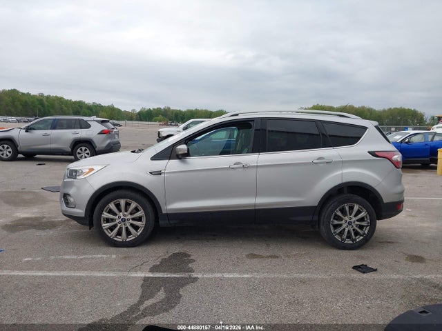 2017 Ford Escape Titanium მანქანა იყიდება აუქციონზე, vin: 1FMCU9JD7HUE95238, აუქციონის ნომერი: 44880157