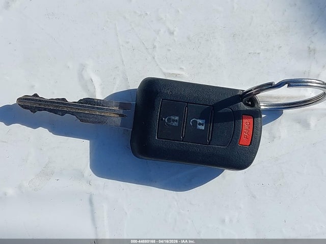 JA4AP3AU4HZ064157 Mitsubishi Outlander Sport 2.0 Es/2.0 Le