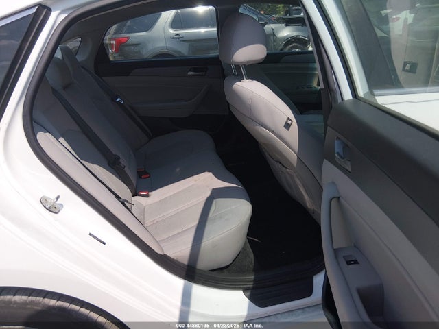 Продажа на аукционе авто 2018 Hyundai Sonata Sel, vin: 5NPE34AF1JH638723, номер лота: 44880195