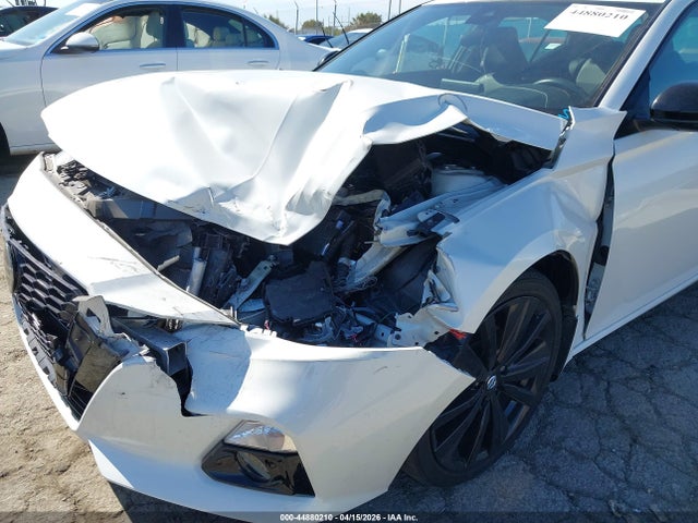 Продажа на аукционе авто 2022 Nissan Altima Sr Fwd, vin: 1N4BL4CV0NN395604, номер лота: 44880210