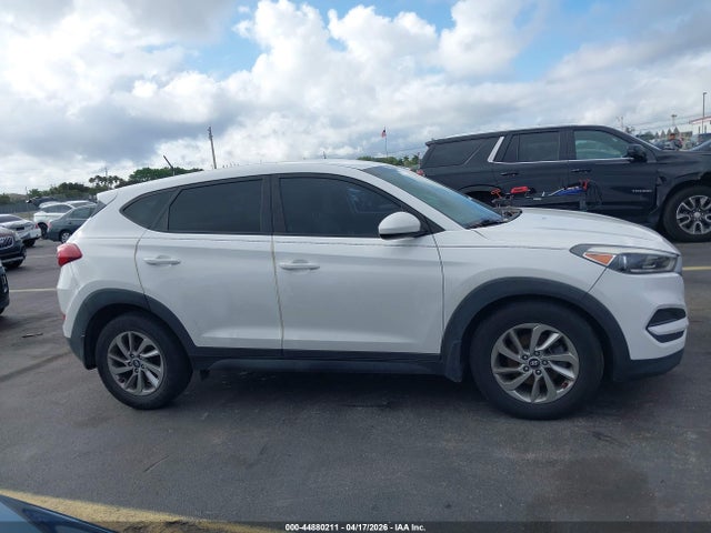 44880211 :رقم المزاد ، KM8J23A49HU404853 vin ، 2017 Hyundai Tucson Se مزاد بيع