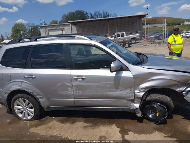 2013 Subaru Forester 2.5x Limited მანქანა იყიდება აუქციონზე, vin: JF2SHAEC2DH425514, აუქციონის ნომერი: 44880218