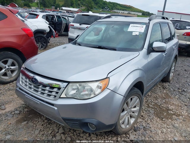 2013 Subaru Forester 2.5x Limited მანქანა იყიდება აუქციონზე, vin: JF2SHAEC2DH425514, აუქციონის ნომერი: 44880218