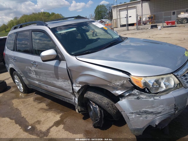 2013 Subaru Forester 2.5x Limited მანქანა იყიდება აუქციონზე, vin: JF2SHAEC2DH425514, აუქციონის ნომერი: 44880218