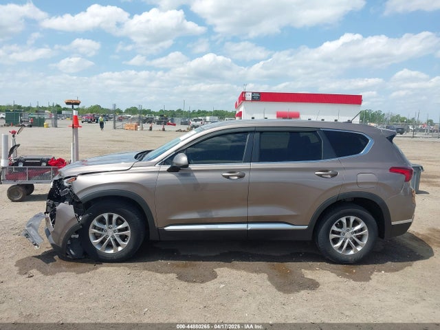 44880265 :رقم المزاد ، 5NMS23AD2KH083584 vin ، 2019 Hyundai Santa Fe Se مزاد بيع