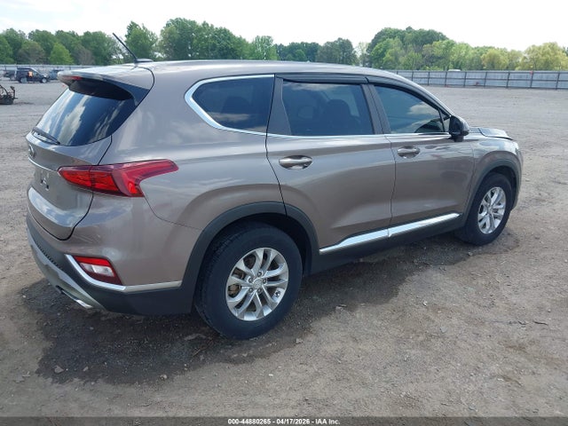 44880265 :رقم المزاد ، 5NMS23AD2KH083584 vin ، 2019 Hyundai Santa Fe Se مزاد بيع