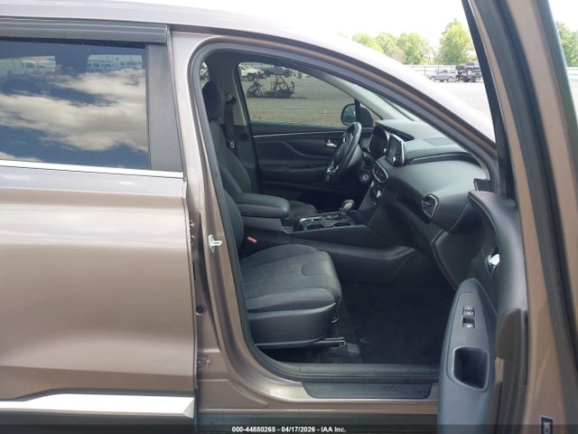 44880265 :رقم المزاد ، 5NMS23AD2KH083584 vin ، 2019 Hyundai Santa Fe Se مزاد بيع