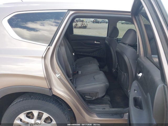 44880265 :رقم المزاد ، 5NMS23AD2KH083584 vin ، 2019 Hyundai Santa Fe Se مزاد بيع