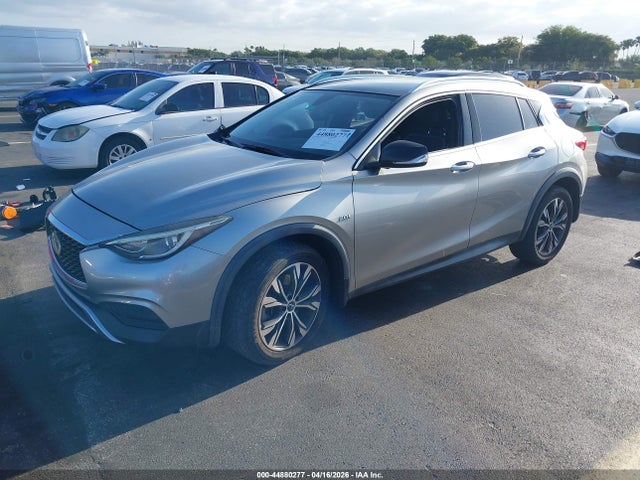 44880277 :رقم المزاد ، SJKCH5CR2JA002743 vin ، 2018 Infiniti Qx30 Luxe مزاد بيع